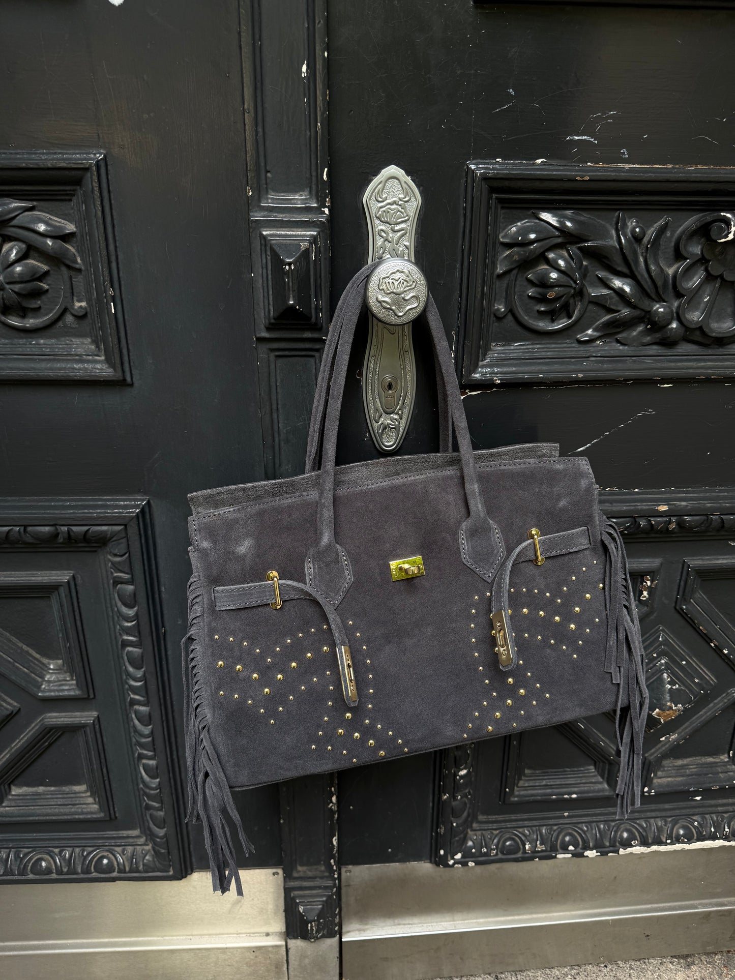 Alina studded small