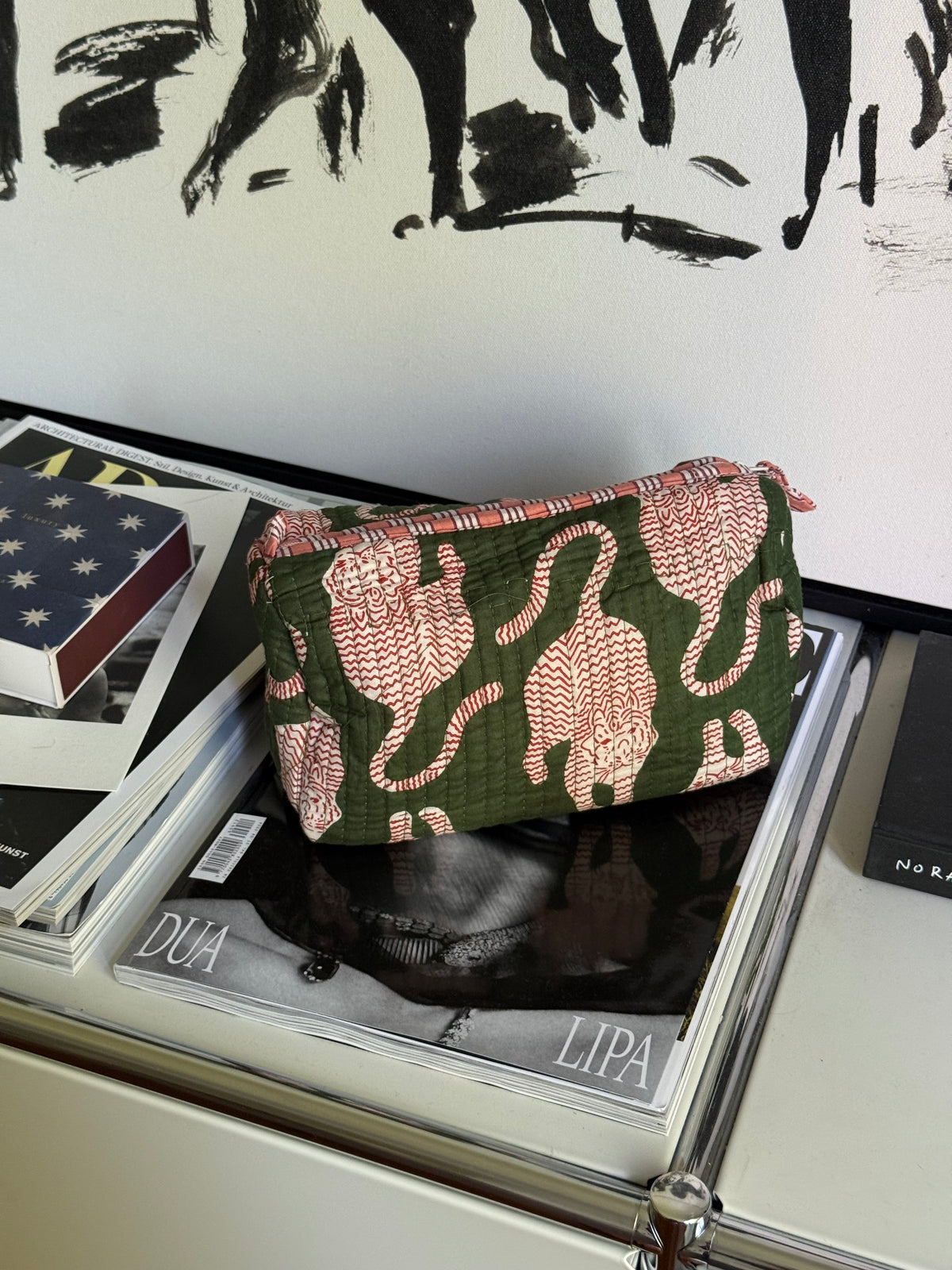 Pouch Tiger