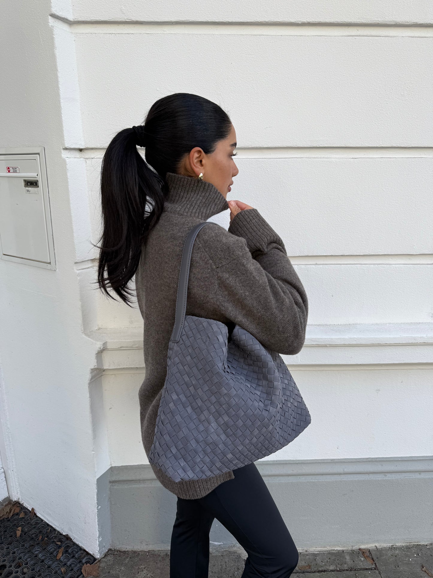 Niusha faux suede
