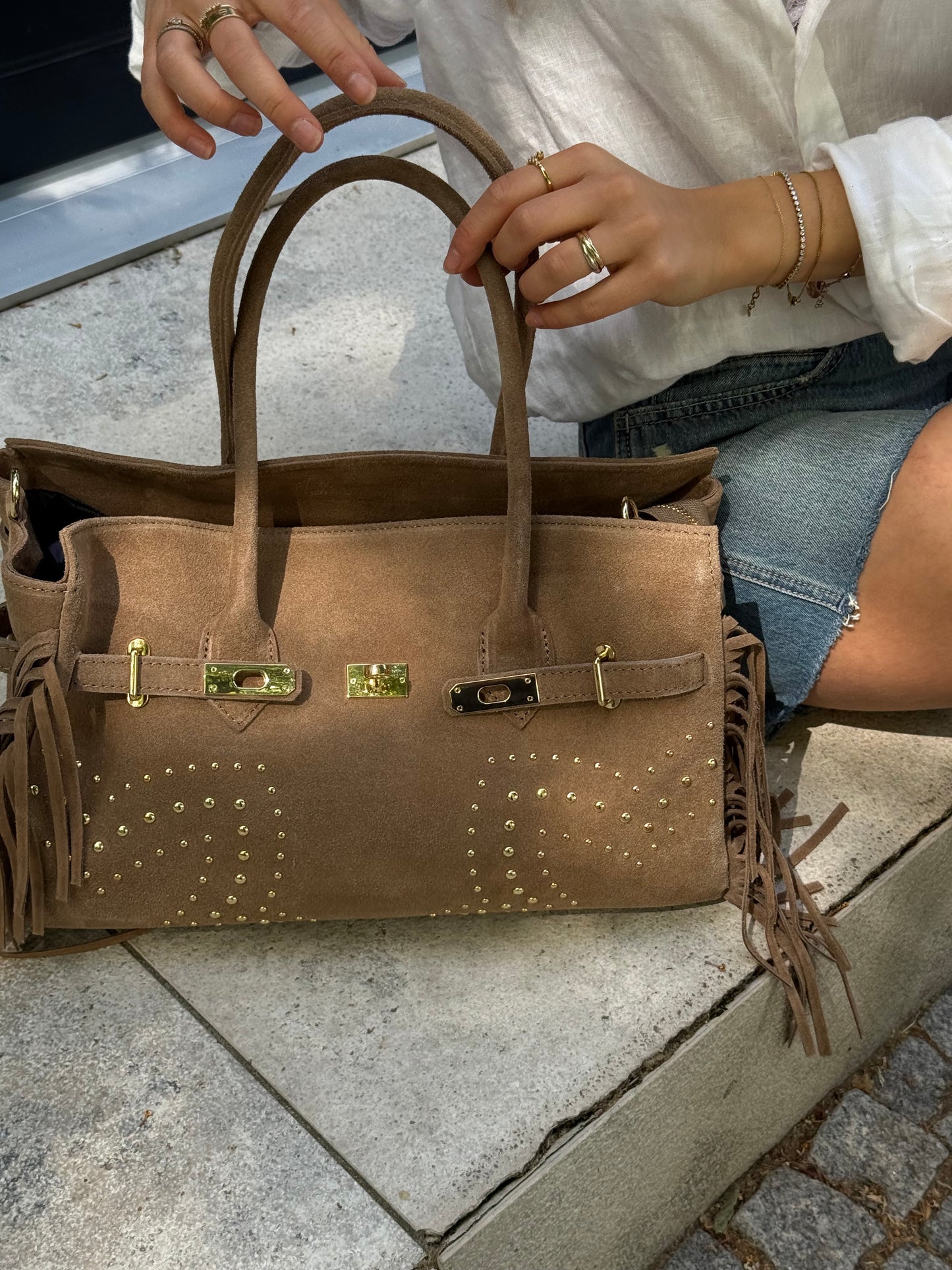 Alina studded small