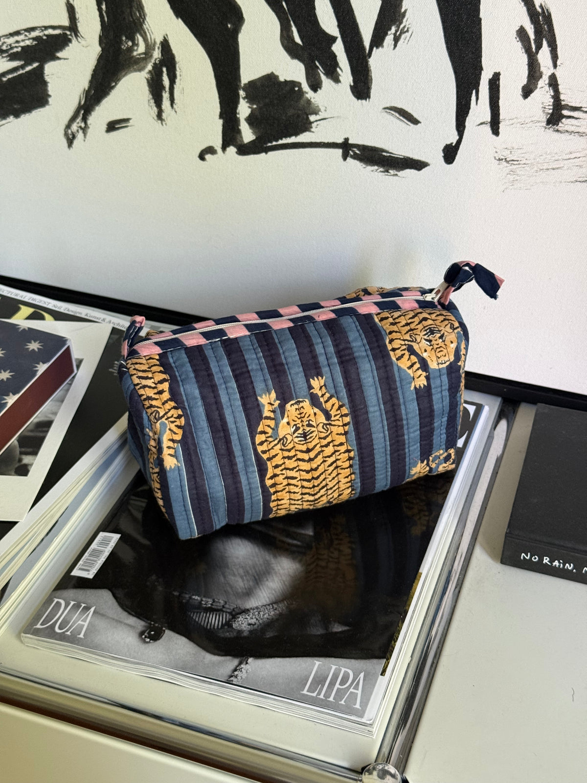 Pouch Tiger