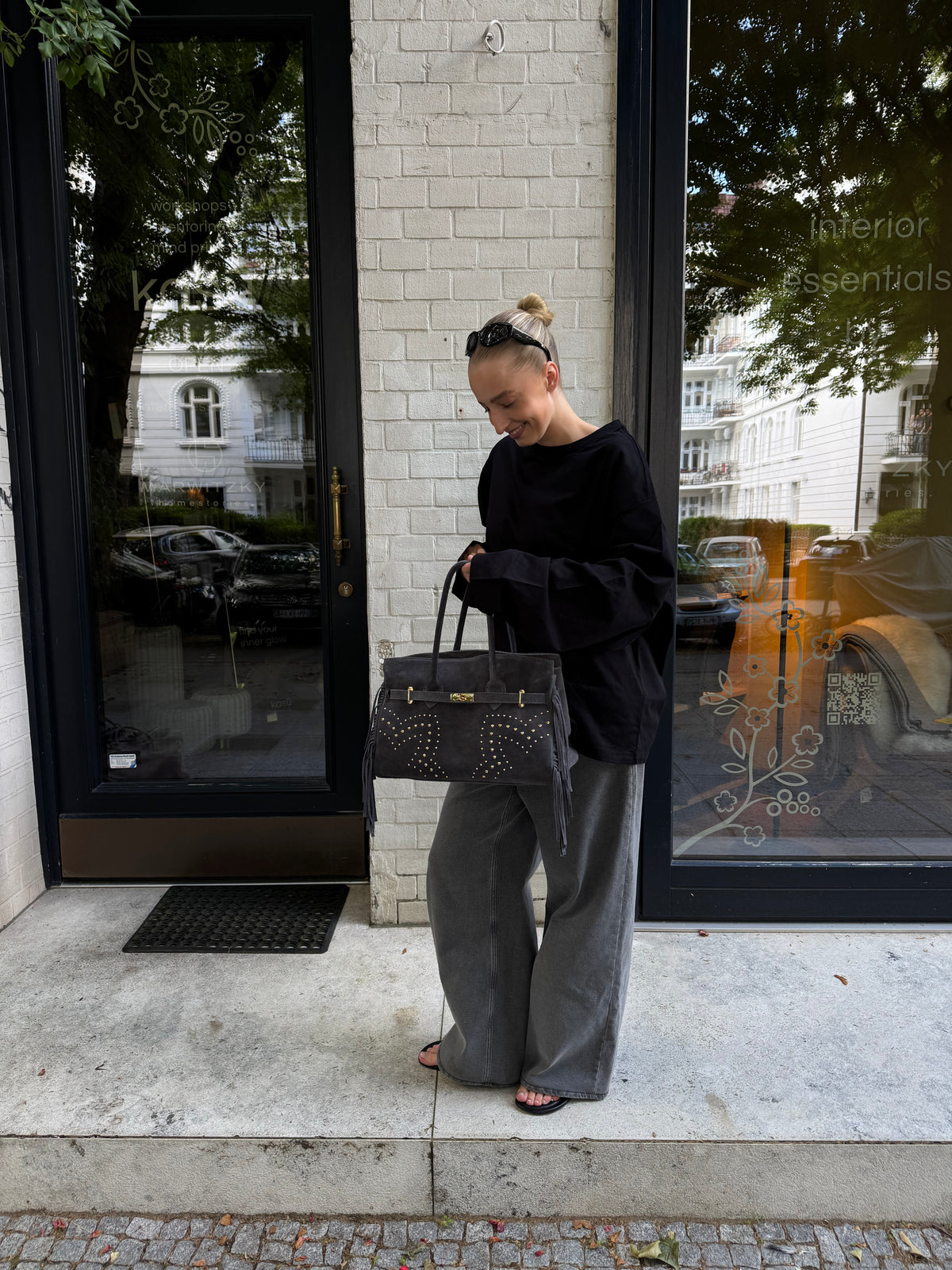 Alina studded