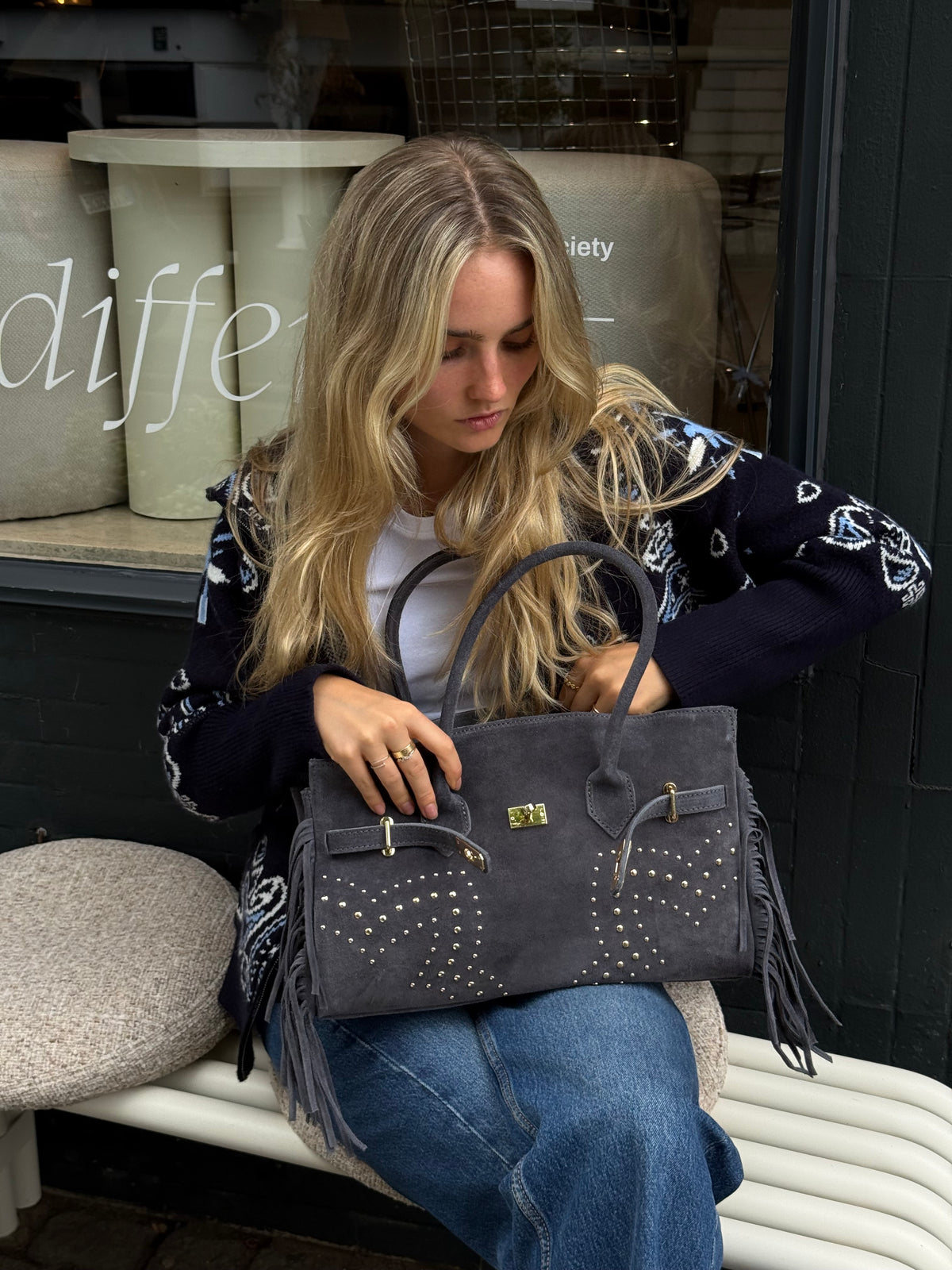 Alina studded