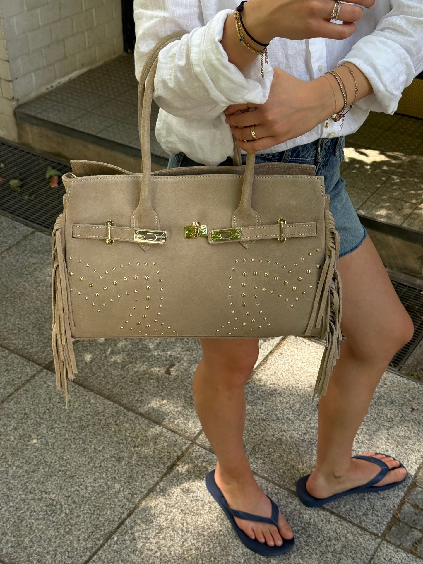 Alina studded small