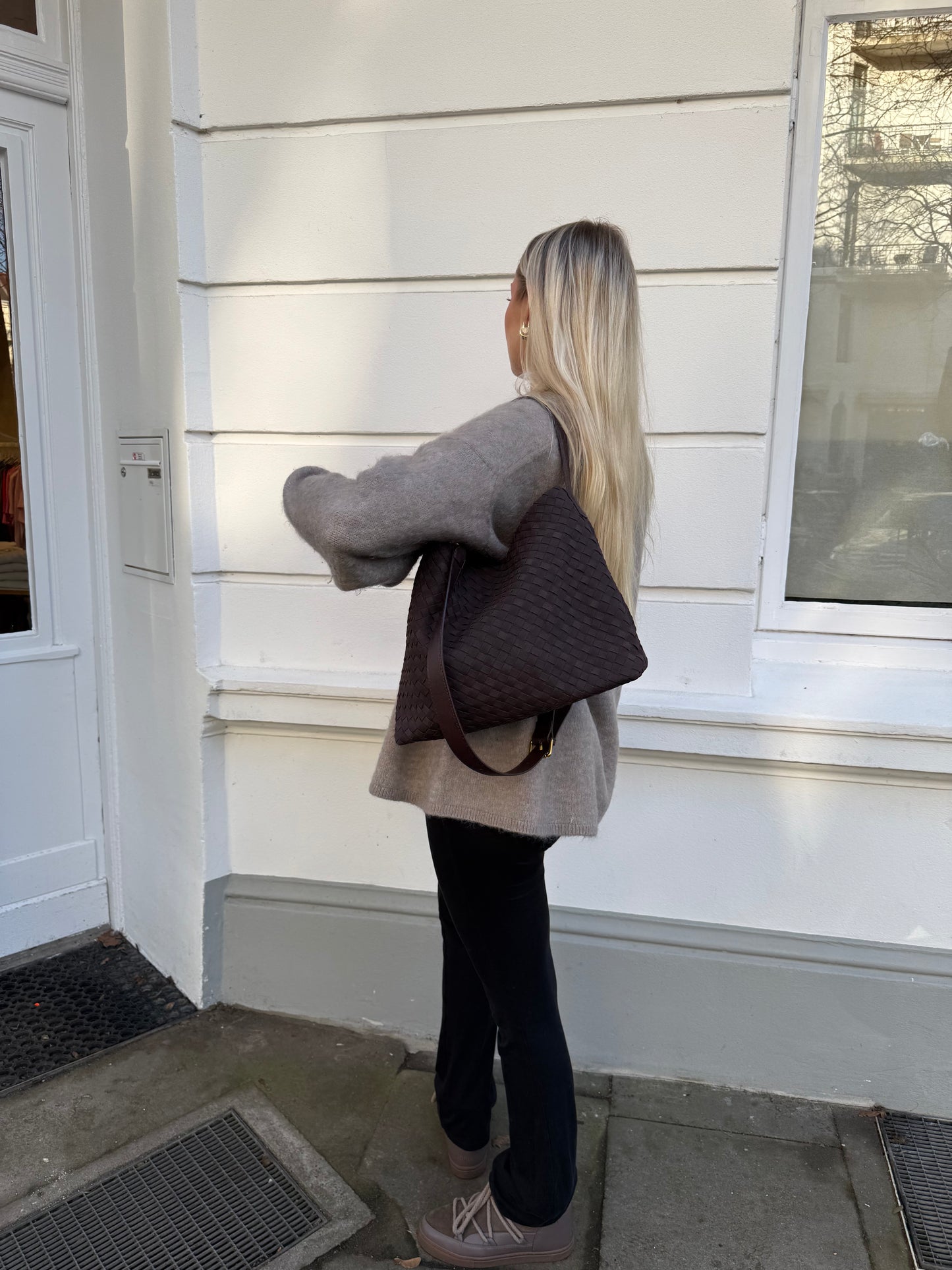 Niusha faux suede